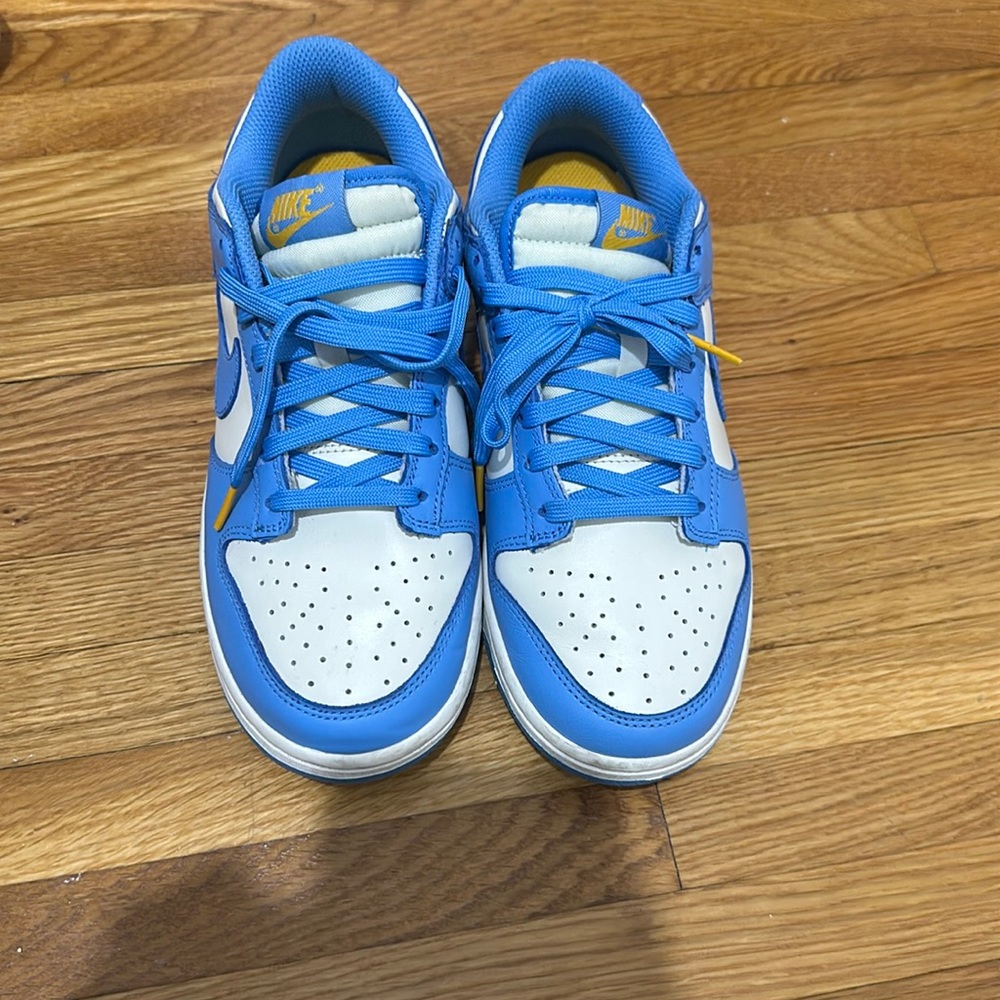 Women’s dunk low